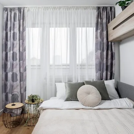 Appartement Flora Center *